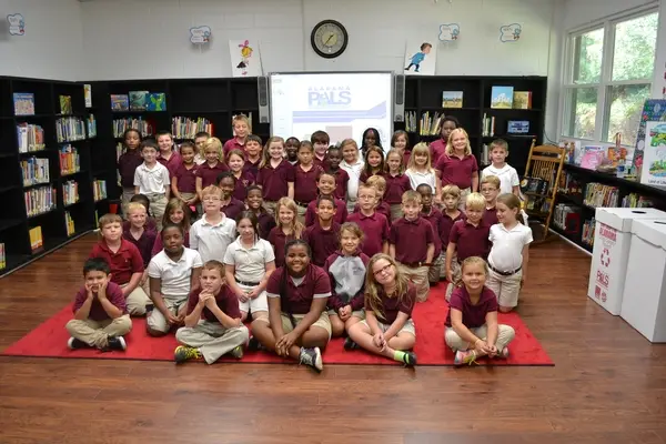 Children participating in the AL PALS Clean Campus Program
