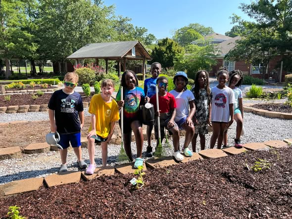 Bear Magnet Students participating in the Clean Campus Program